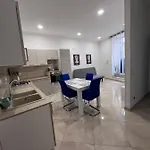 Esse House 4* Νότο