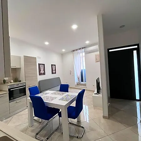 Esse House Frühstückspension 4*