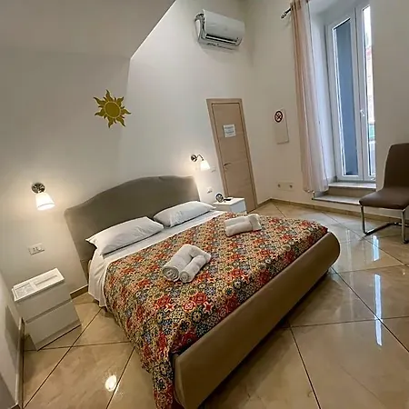 Esse House Noto