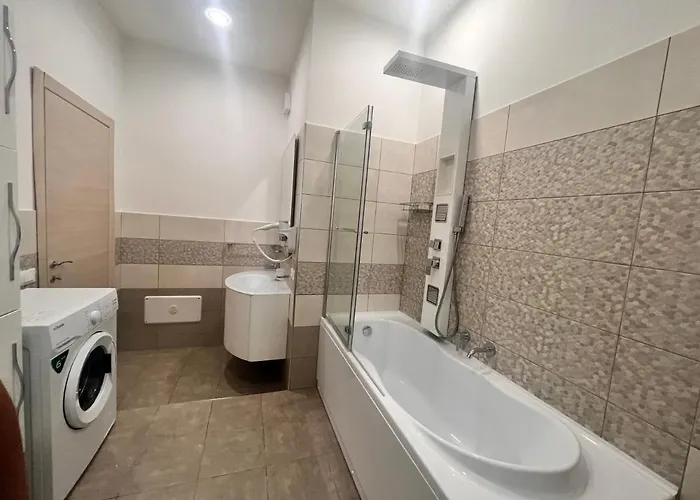 Esse House 4*