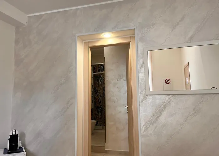 Esse House